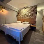 Balli Butik 3*