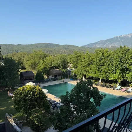 Hotel Balli Boutique & Restaurant 3*